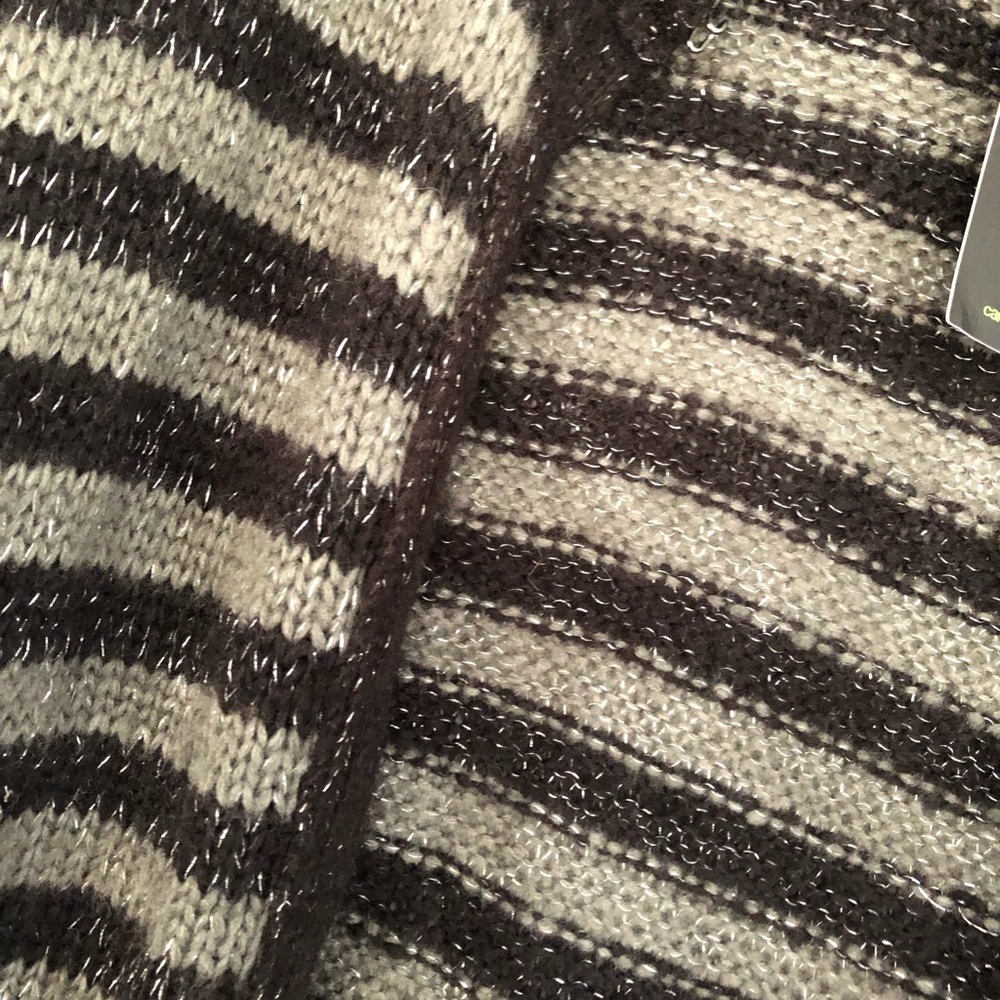 Cardigan - Picture 3 of 3